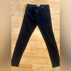 Paige Jeans Skyline Skinny, Perfect Condition! Black.  Size 29.